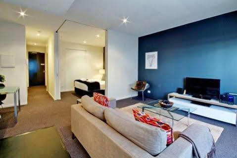 Boutique Stays - Zinc Views 501 メルボルン エクステリア 写真